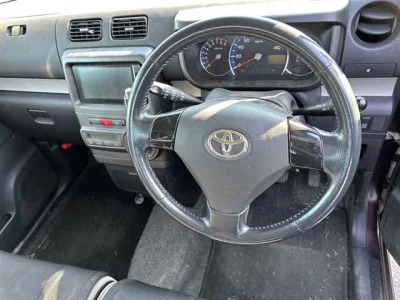 Toyota PIXIS SPACE