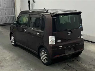 Toyota PIXIS SPACE