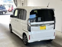 Honda N BOX лот № 3001 оценка 3.5  с аукциона в Японии 4