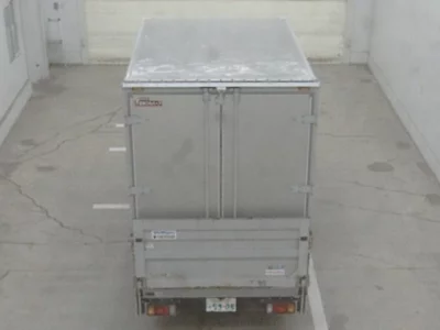 Isuzu ELF  с аукциона в Японии