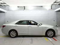 Toyota CROWN лот № 30048 оценка R  с аукциона в Японии 2