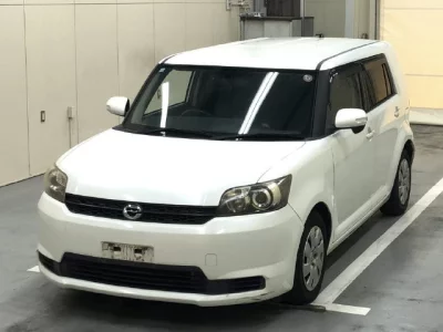 Toyota COROLLA RUMION
