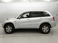 Toyota RAV4 лот № 90047 оценка 4  с аукциона в Японии 3