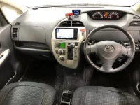Toyota RACTIS лот № 3715 оценка 3.5  с аукциона в Японии 4