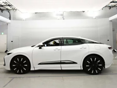 Toyota CROWN CROSSOVER