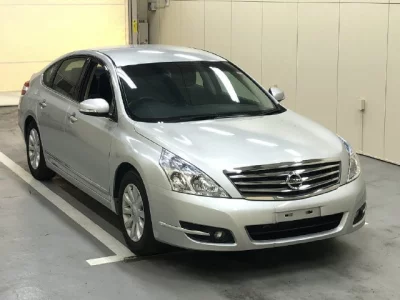 Nissan TEANA