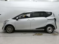 Toyota SIENTA лот № 30056 оценка R  с аукциона в Японии 3