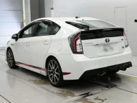 Toyota PRIUS лот № 30057 оценка R  с аукциона в Японии 5