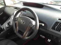 Toyota PRIUS лот № 30057 оценка R  с аукциона в Японии 8