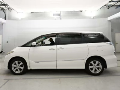 Toyota ESTIMA HYBRID