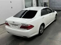Toyota CROWN лот № 80081 оценка X  с аукциона в Японии 4