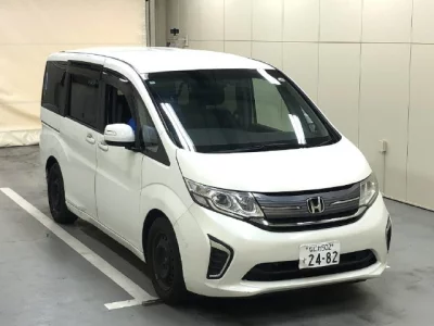 Honda STEP WAGON  с аукциона в Японии