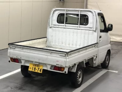 Nissan CLIPPER TRUCK