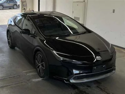 Toyota PRIUS  с аукциона в Японии