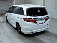 Honda ODYSSEY лот № 8235 оценка 3.5  с аукциона в Японии 1