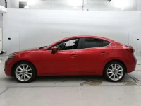 Mazda AXELA лот № 30063 оценка 4.5  с аукциона в Японии 3