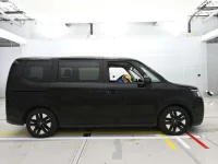 Honda STEP WAGON лот № 33183 оценка 4  с аукциона в Японии 2