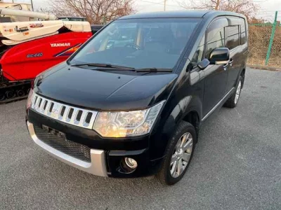 Mitsubishi DELICA D5