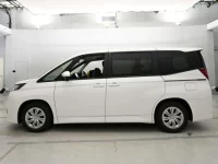 Toyota NOAH лот № 36217 оценка 4.5  с аукциона в Японии 3