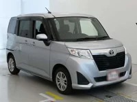 Toyota ROOMY лот № 36220 оценка 4  с аукциона в Японии 4