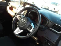 Toyota ROOMY лот № 36220 оценка 4  с аукциона в Японии 8