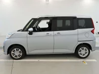 Toyota ROOMY лот № 36220 оценка 4  с аукциона в Японии 3
