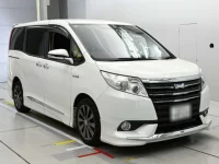 Toyota NOAH лот № 30073 оценка 3.5  с аукциона в Японии 4