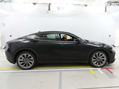 Toyota CROWN CROSSOVER