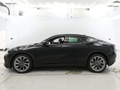 Toyota CROWN CROSSOVER