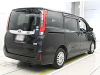 Toyota NOAH лот № 30083 оценка 3.5  с аукциона в Японии 1