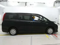 Toyota NOAH лот № 30083 оценка 3.5  с аукциона в Японии 2