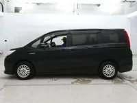 Toyota NOAH лот № 30083 оценка 3.5  с аукциона в Японии 3