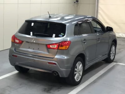 Mitsubishi RVR