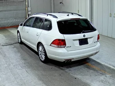 Volkswagen GOLF VARIANT