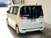 Suzuki SOLIO лот № 3063 оценка 3.5  с аукциона в Японии 4