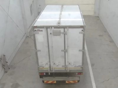 Isuzu ELF  с аукциона в Японии