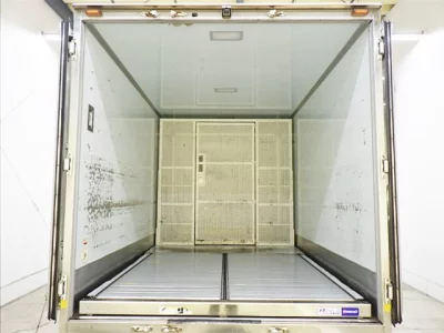 Isuzu ELF  с аукциона в Японии