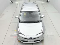 Toyota PRIUS лот № 30087 оценка 4  с аукциона в Японии 6