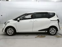 Toyota SIENTA лот № 30089 оценка 4.5  с аукциона в Японии 3