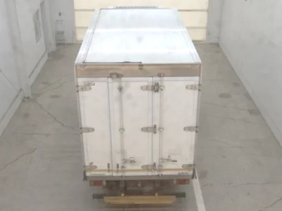 Isuzu ELF  с аукциона в Японии