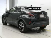 Toyota C-HR лот № 30092 оценка 4  с аукциона в Японии 5