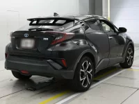 Toyota C-HR лот № 30092 оценка 4  с аукциона в Японии 1