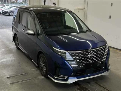Nissan SERENA  с аукциона в Японии