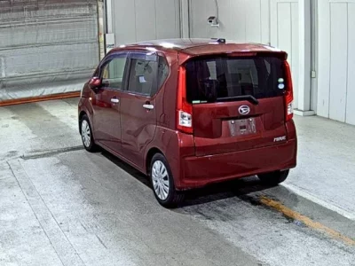Daihatsu MOVE  с аукциона в Японии