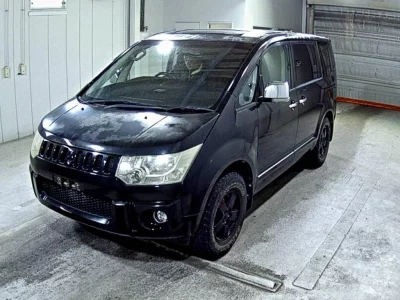 Mitsubishi DELICA D5