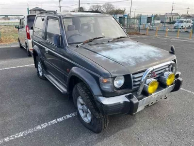 Mitsubishi PAJERO