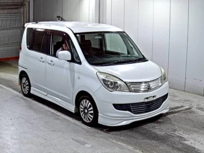 Mitsubishi DELICA D2