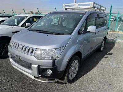 Mitsubishi DELICA D5
