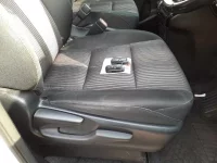 Toyota NOAH лот № 30099 оценка 4  с аукциона в Японии 9