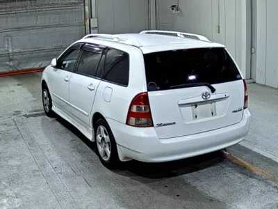 Toyota COROLLA FIELDER  с аукциона в Японии